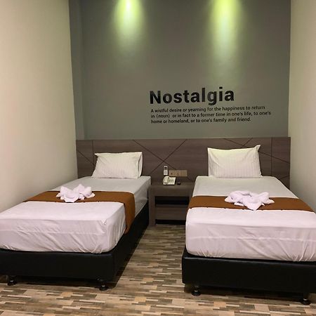 Bless Hotels Sintang Exterior photo
